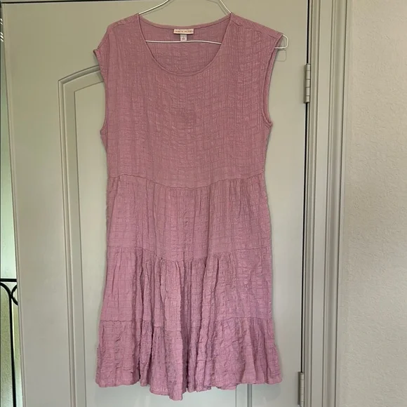 knox rose pink dress NWT Women Size M Embroidery Eyelet V Neck Shift and the dress is made from a lightweight fabric to offer a cool and comfortable feel Knox Rose Boho Pink Gauze
